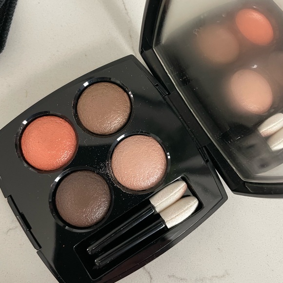 Chanel eye shadow quad - Picture 4 of 5